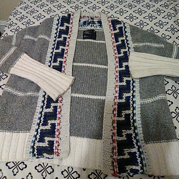 American Eagle Outfitters Tops - American eagle cardigan